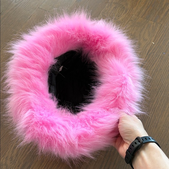 Pink Fluffy Hat - faux fur bucket hat - Picture 4 of 4
